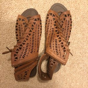 Steve Madden sandal wedges